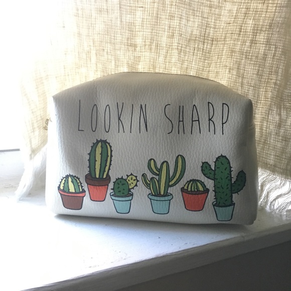 Amazon Com 2 Pack Clear Cactus Cosmetic Bag Portable Pvc